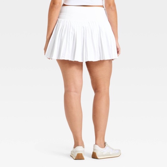 All in Motion White High-rise Pleated Moisture Skirt - Picture 9 of 16